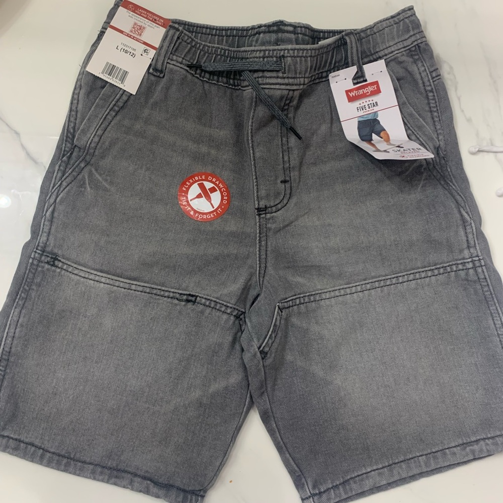 Wrangler Gray Jean Shorts with Distressed Hem